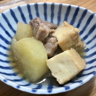 豚肩ロースで簡単！大根と豚肉と厚揚げの煮物